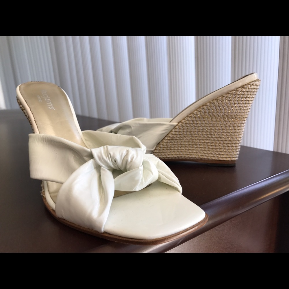 Eric Javits White Wedge Sandals Heels Sz 9.5M